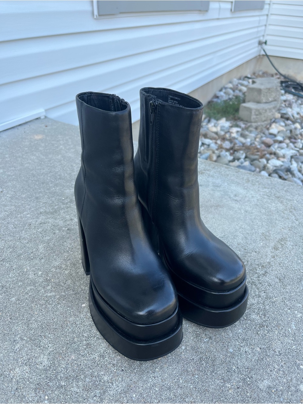 Steve Madden Platform Heel Boots